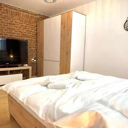 Cozy Retreat - Central-2